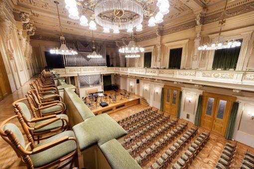 Filharmonie Brno ruší koncerty do konce sezony a připravuje program té další