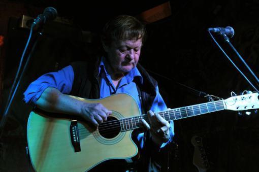 Vladimír Merta: Koncert k 70. narozeninám a nové album Podkrovní pásky